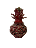 Piña de barro vidriado rojo con técnica de conchita y bordes marfil, artesanal de Michoacán.