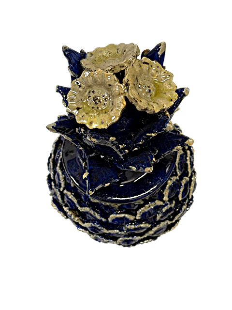 Piña de "Conchita" Azul y Marfil | Mansion Iturbe Artisans Collection